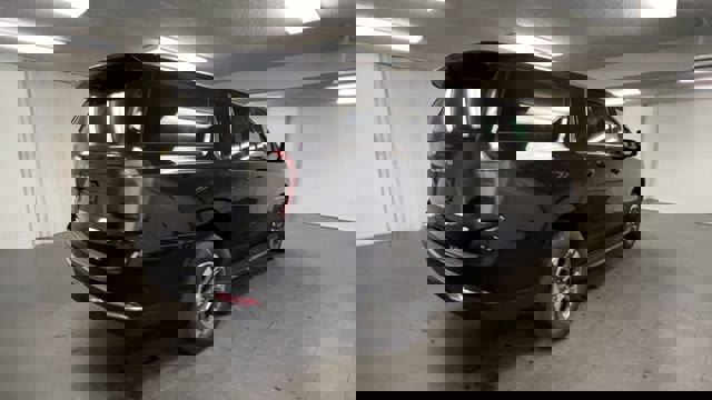 New 2026 Chevrolet Suburban LT w/ Comfort Package image 8