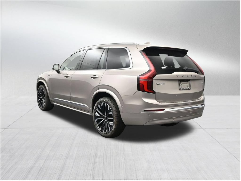 New 2026 Volvo XC90 T8 Plus w/ Protection Package Premier AWD/4WD image 3