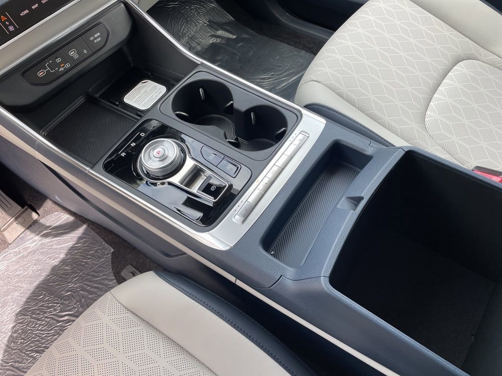 New 2026 Kia Carnival EX FWD image 9