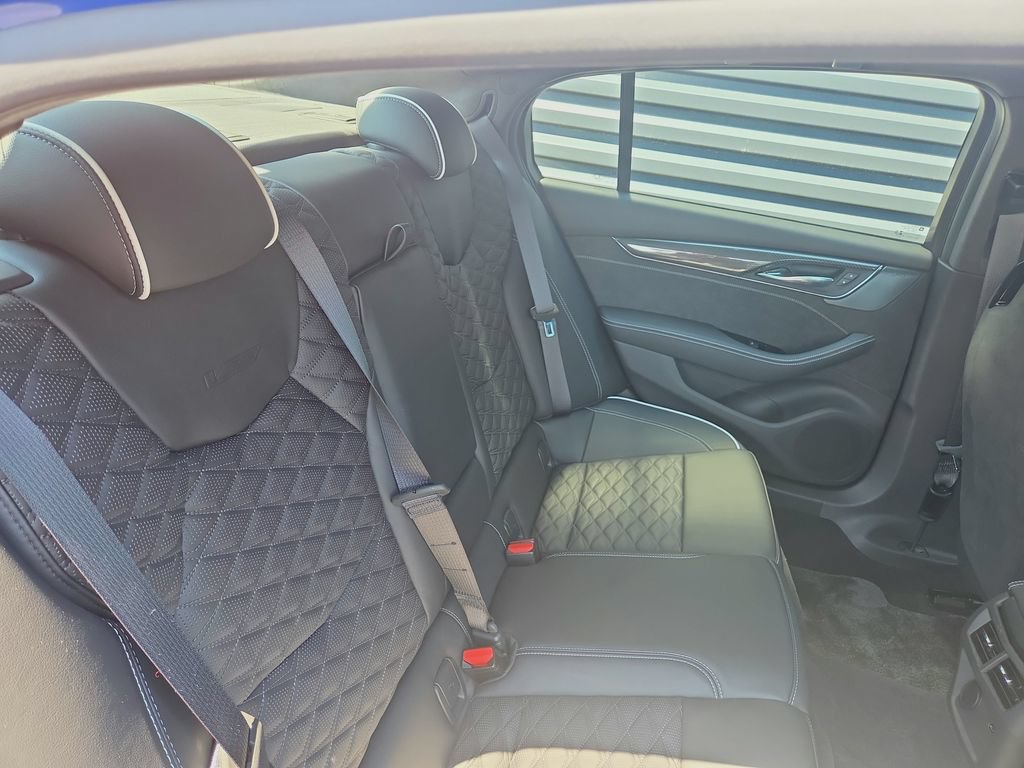 Used 2022 Cadillac CT5 V Blackwing w/ Carbon Fiber Package 2 RWD image 21