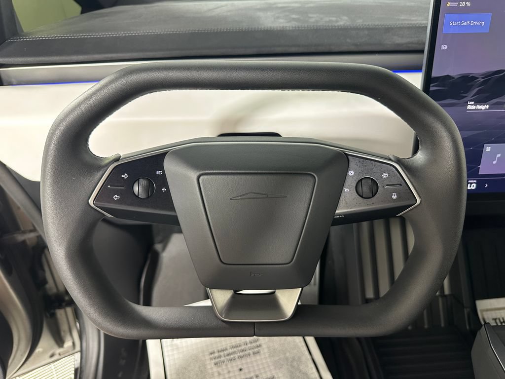 Used 2024 Tesla Cybertruck Cyberbeast AWD/4WD image 33