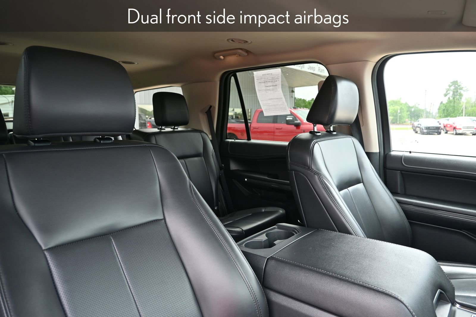 Used 2024 Ford Expedition XLT image 37