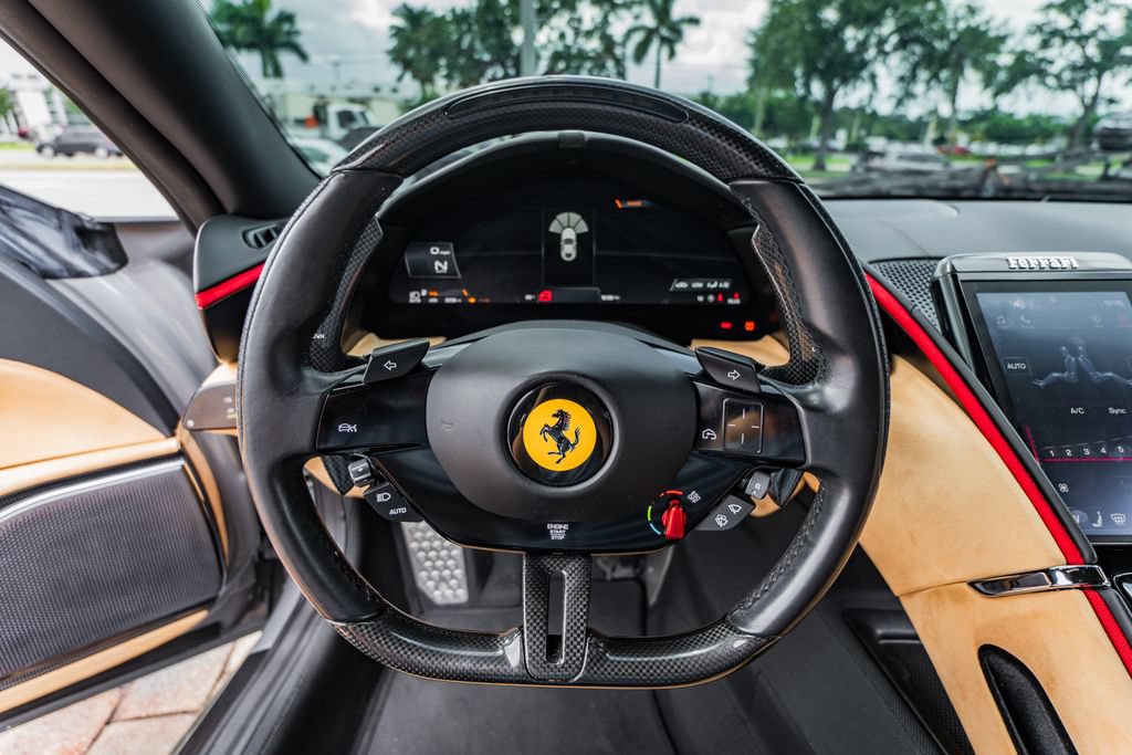 Used 2022 Ferrari Roma RWD image 26