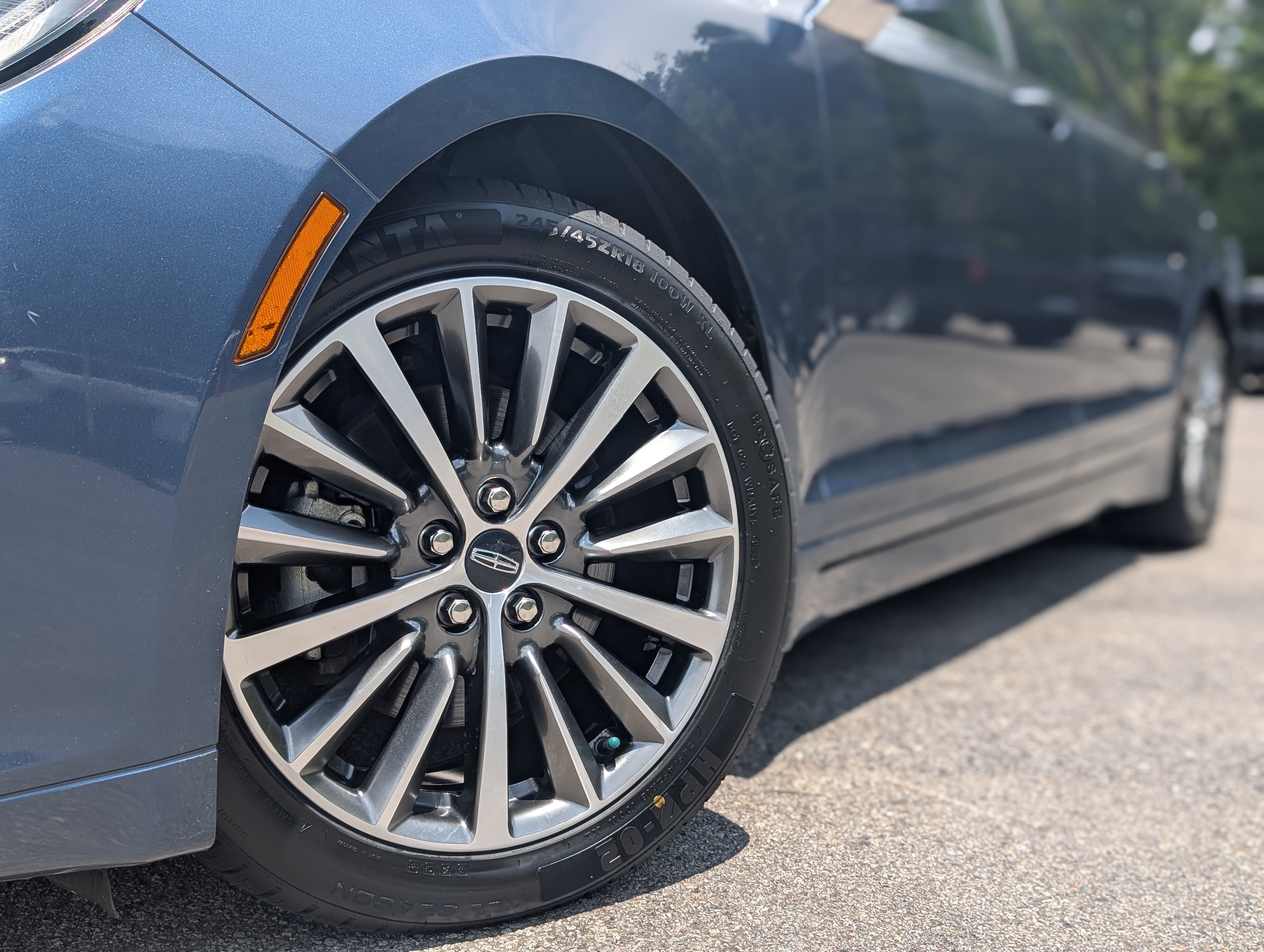 Used 2019 Lincoln MKZ Premiere FWD image 33