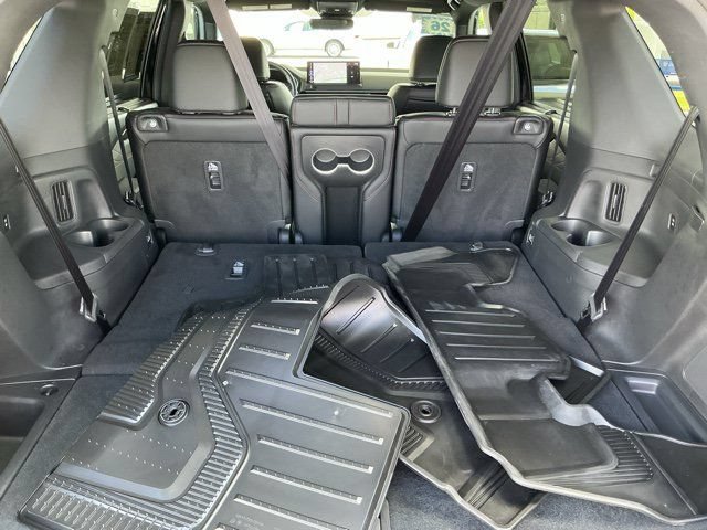 Used 2026 Honda Pilot Black Edition image 18