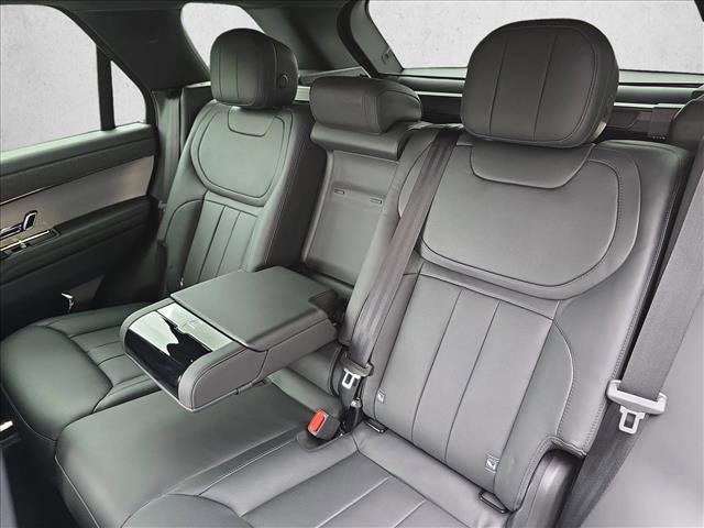 Certified 2025 Land Rover Range Rover Sport Dynamic SE image 14