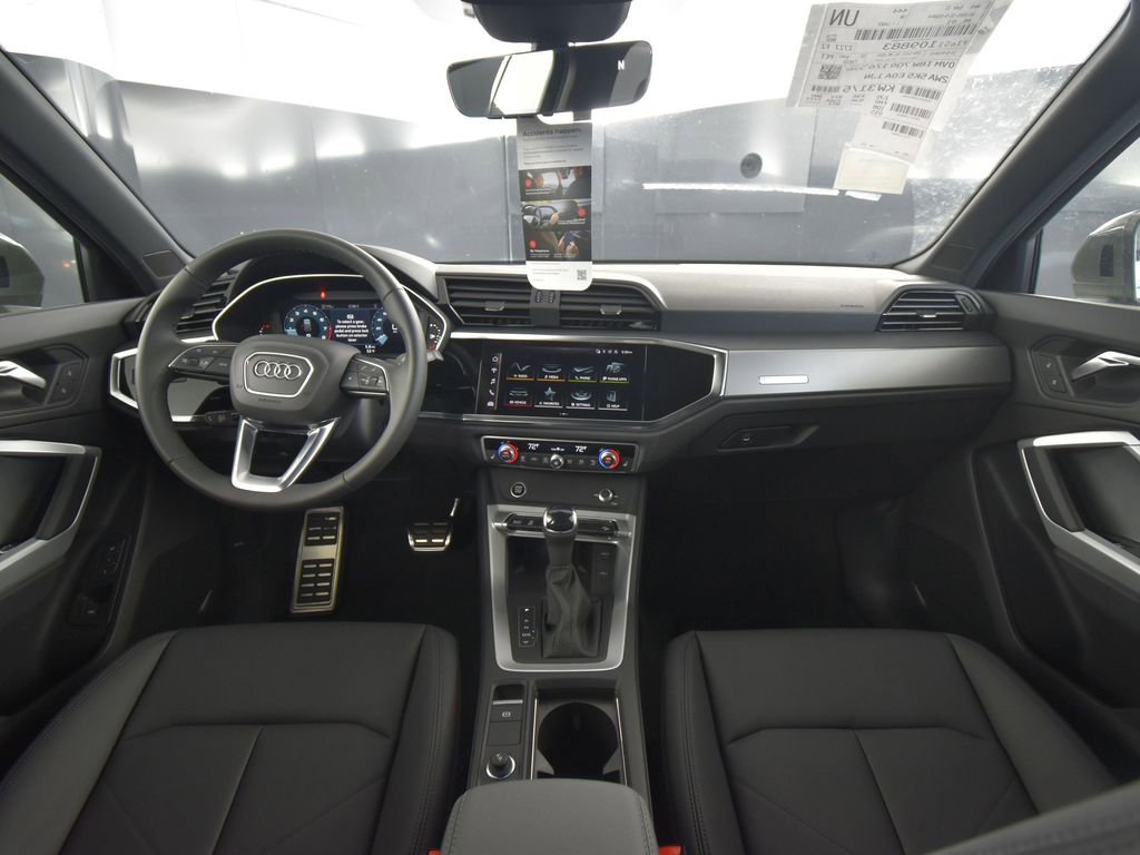 New 2025 Audi Q3 2.0T Premium image 14