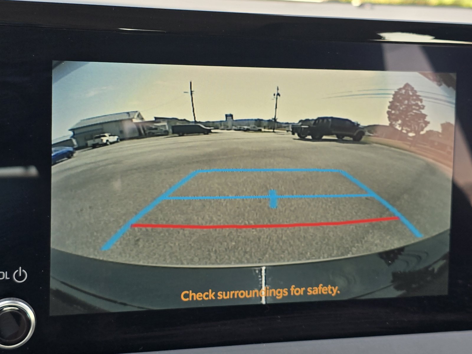 Used 2025 Toyota Prius LE FWD image 19