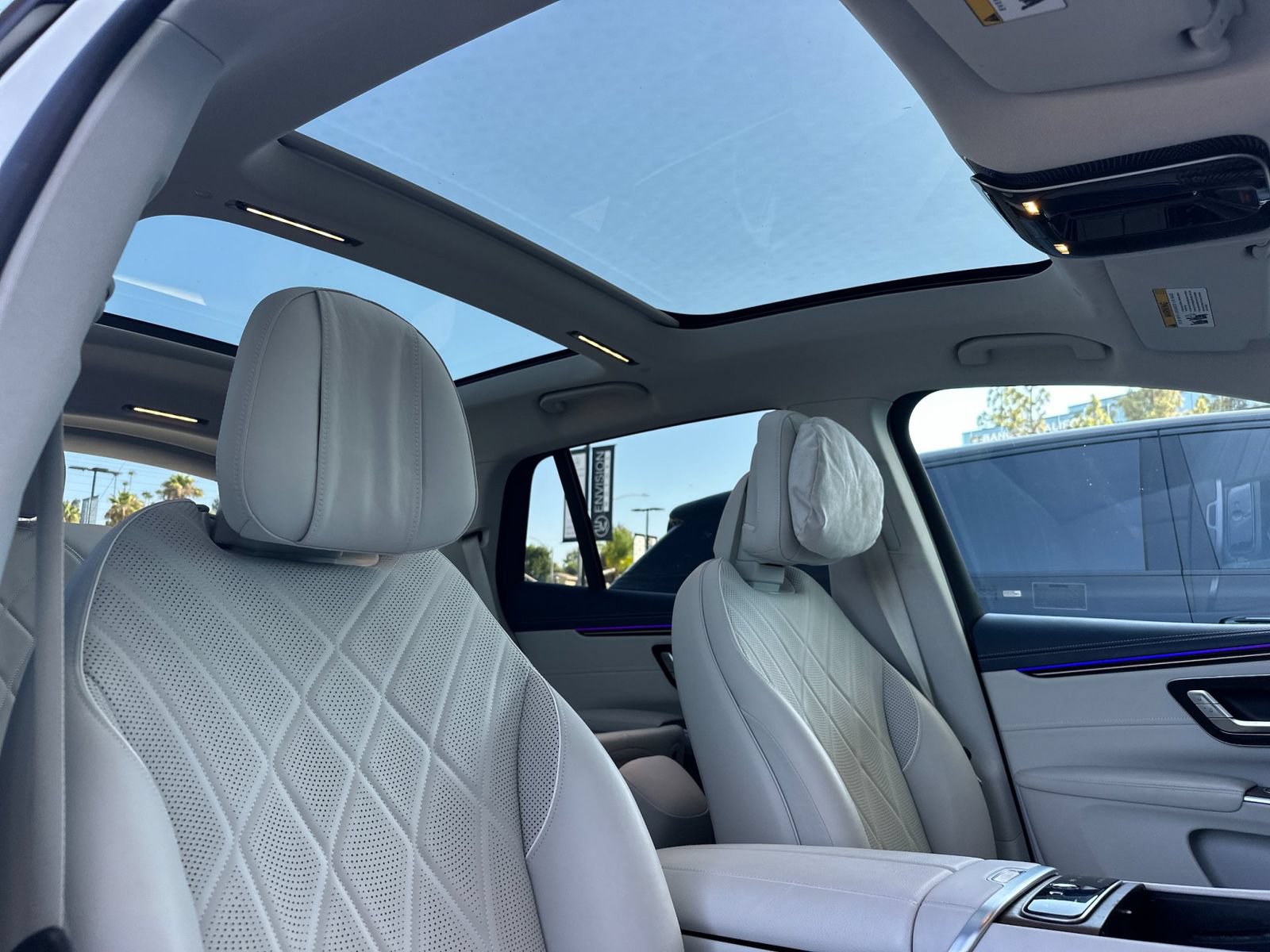 Used 2023 Mercedes-Benz EQS 580 4MATIC SUV image 18