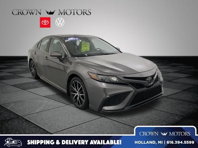 Used 2022 Toyota Camry SE