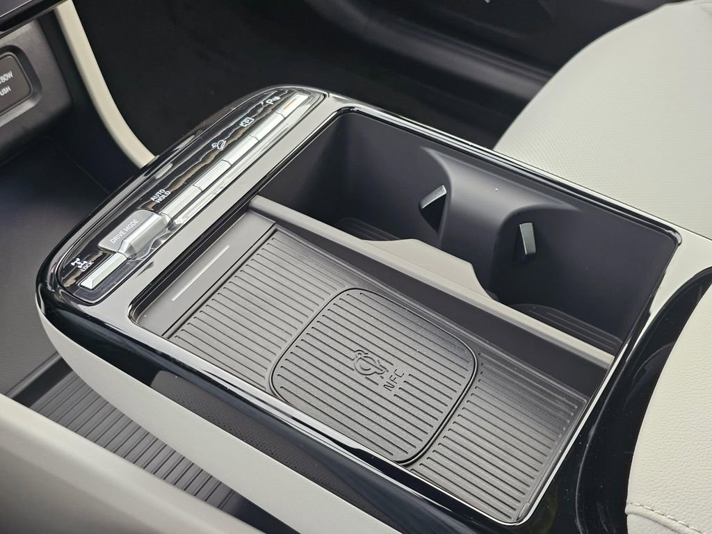 New 2026 Hyundai Tucson Limited image 24