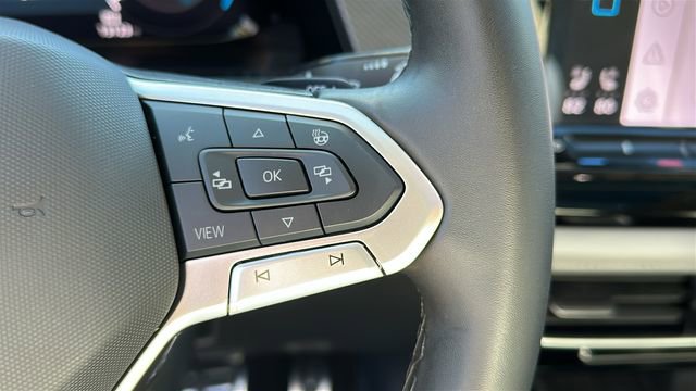 Used 2025 Volkswagen Atlas Peak Edition SE image 14