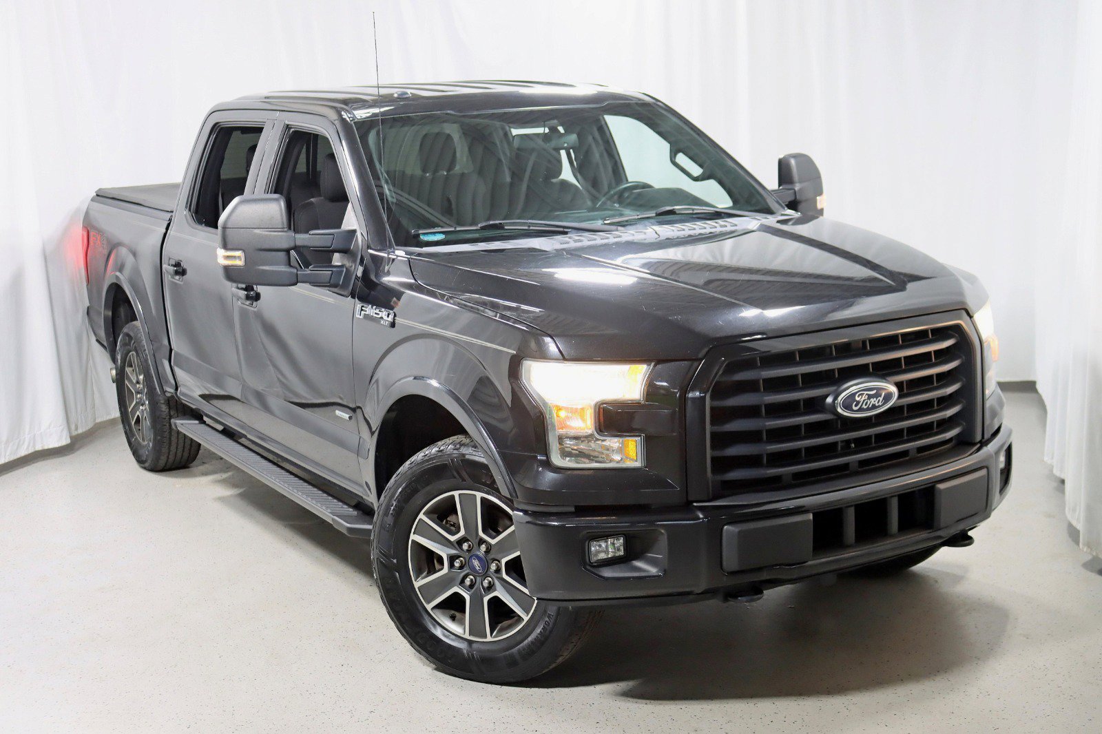 Used 2015 Ford F150 XLT w/ Equipment Group 302A Luxury AWD/4WD image 7