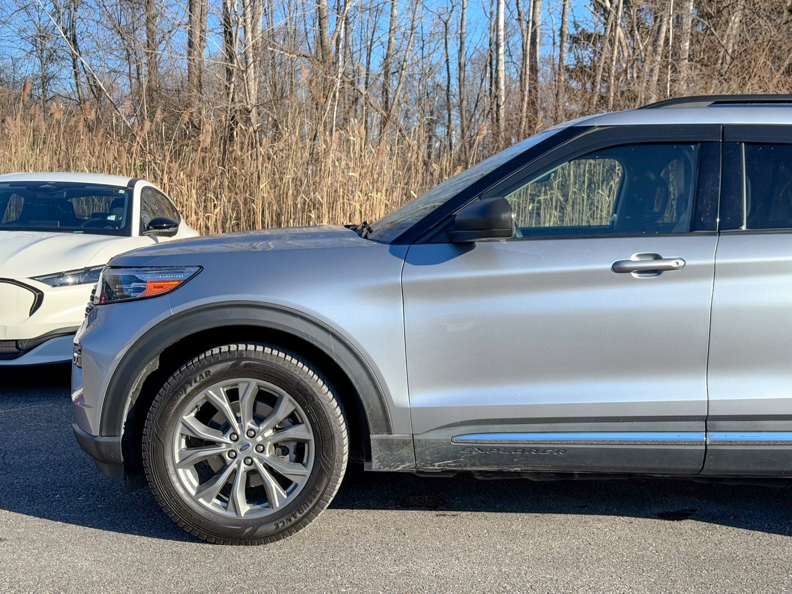 Certified 2022 Ford Explorer XLT w/ Equipment Group 202A image 10