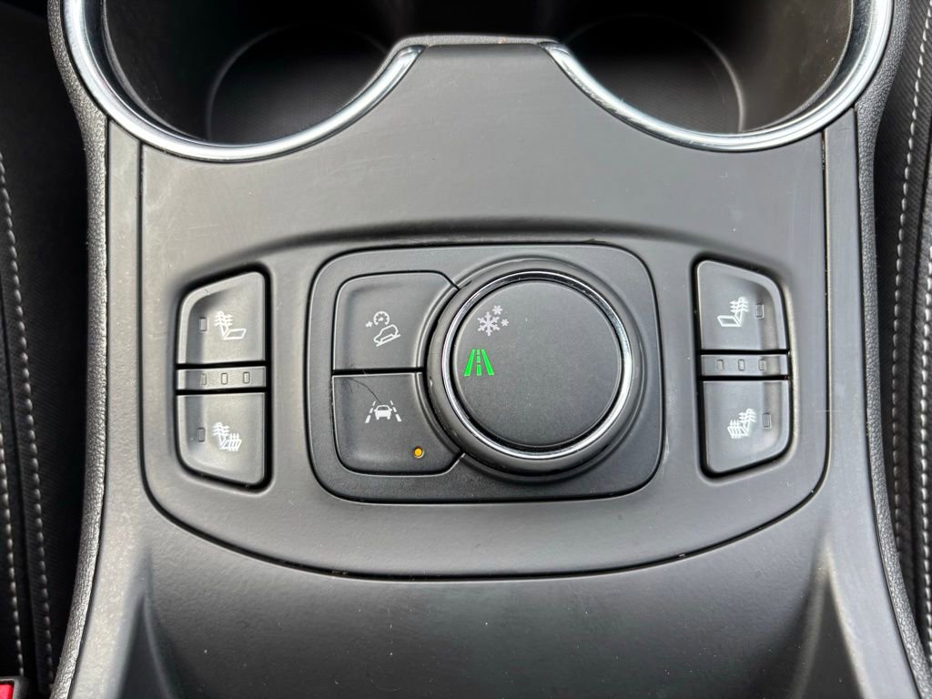 Used 2023 GMC Terrain SLT image 29