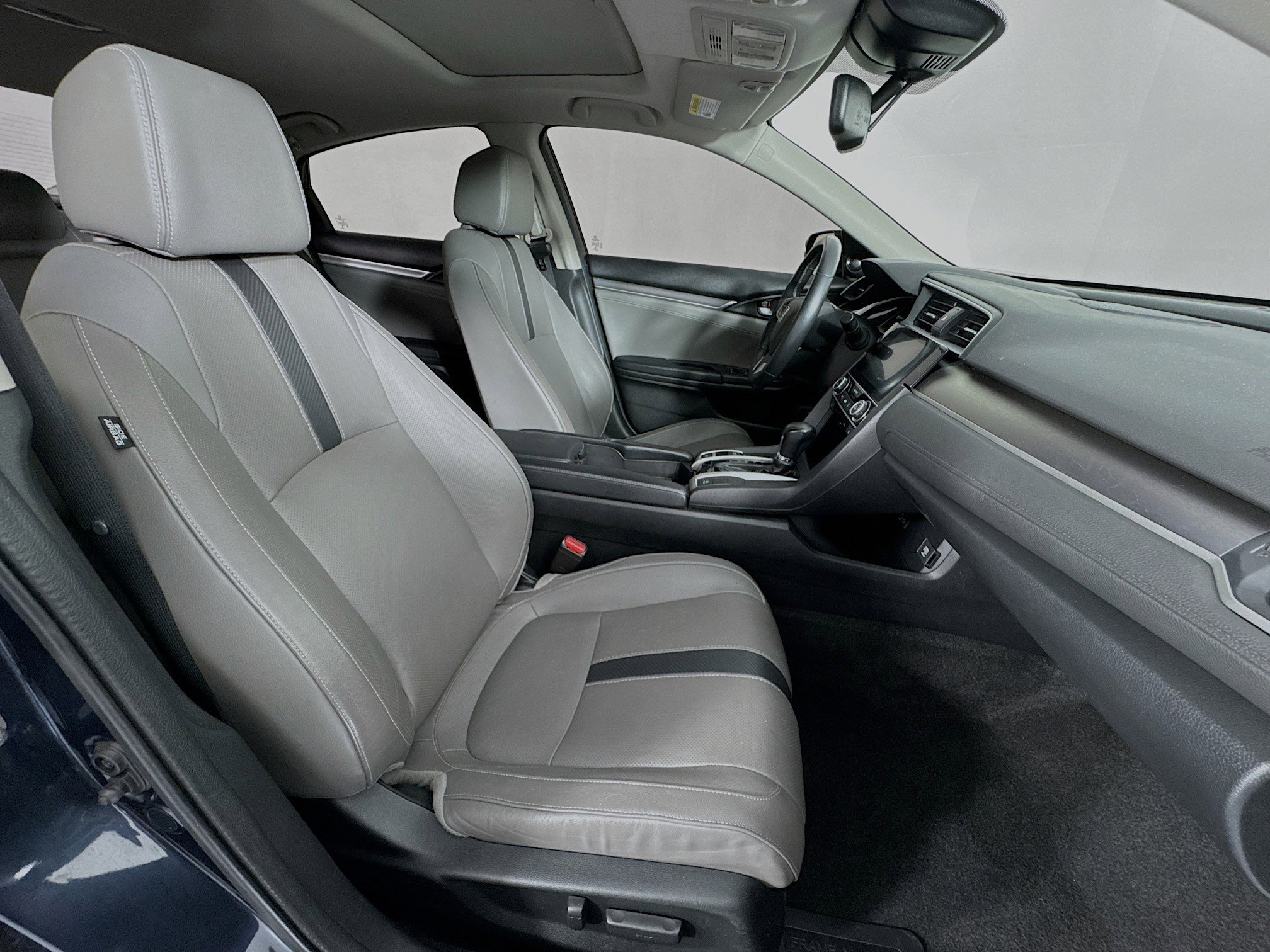 Used 2017 Honda Civic Touring image 28