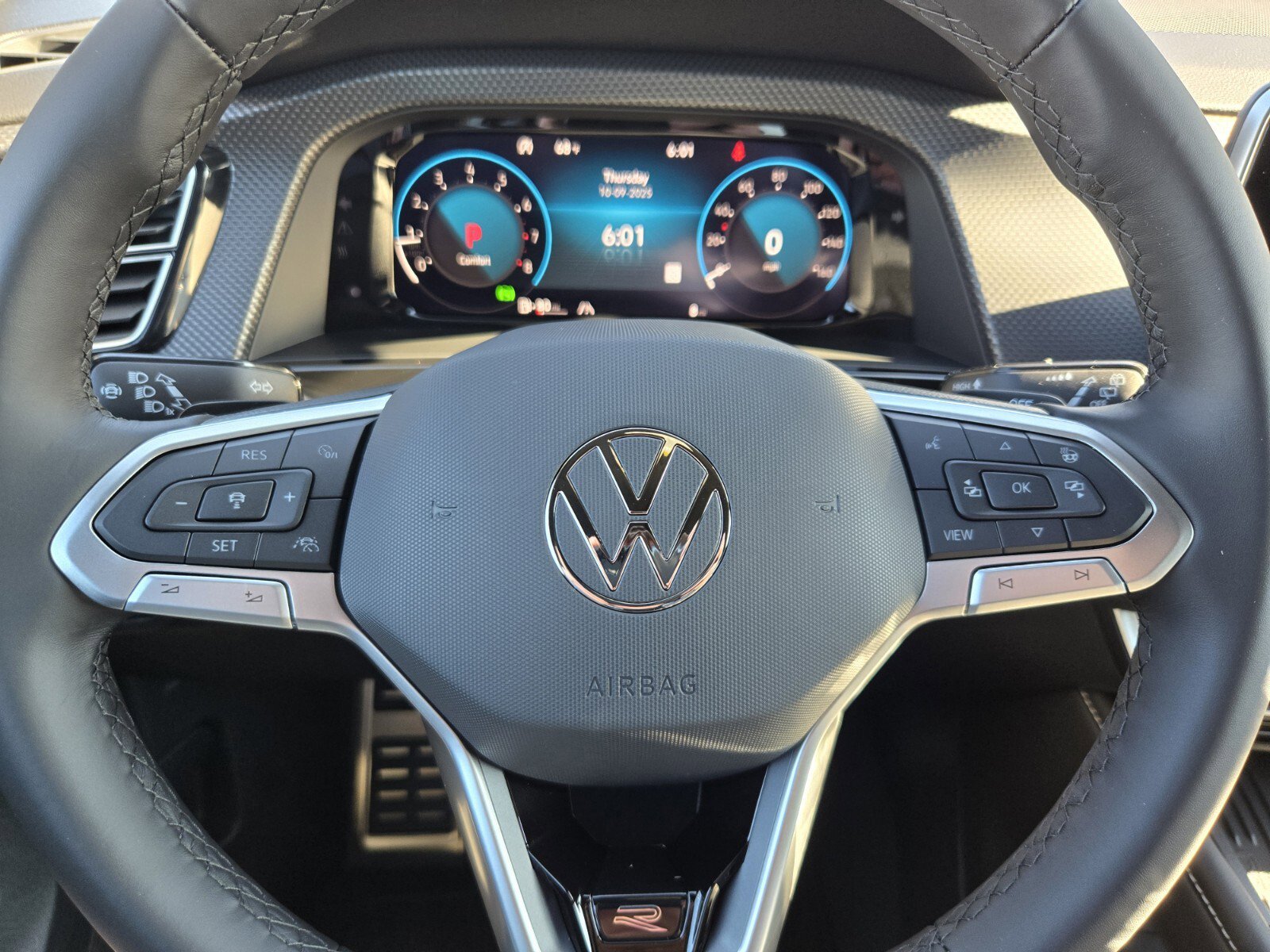 New 2026 Volkswagen Atlas Cross Sport SEL Premium R-Line image 17