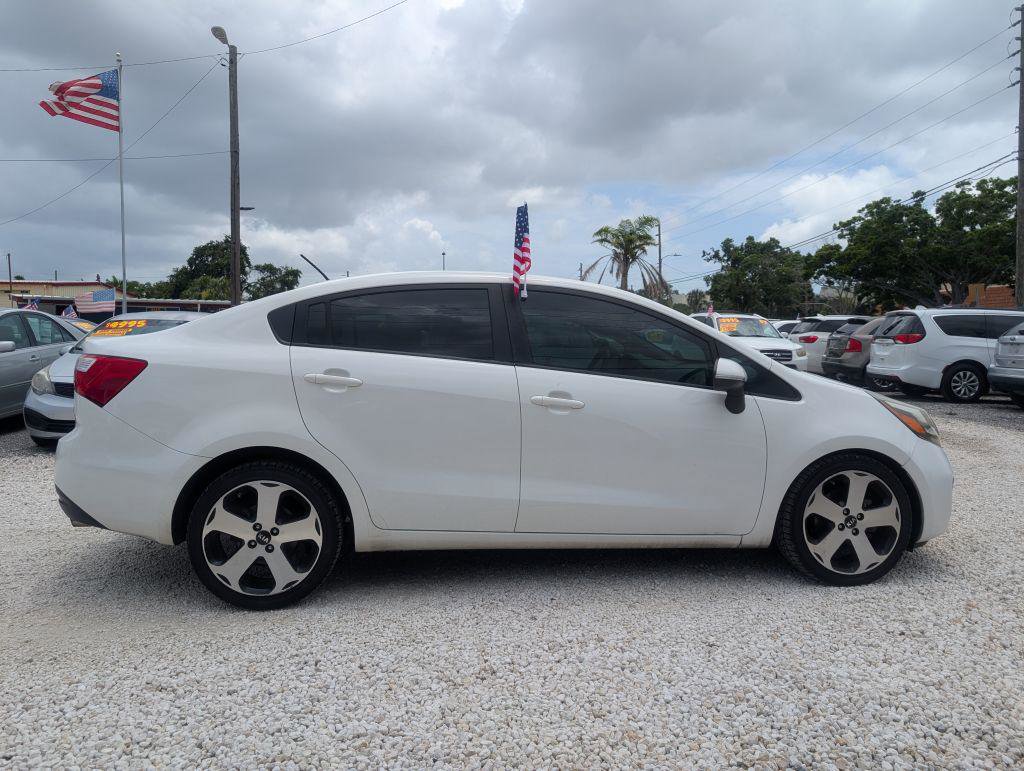 Used 2012 Kia Rio SX image 4