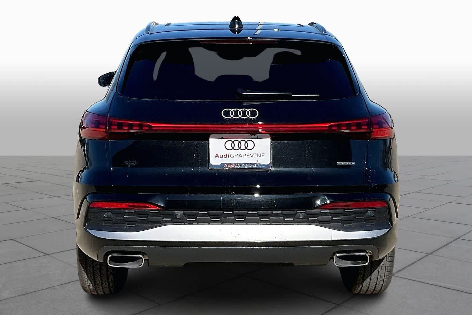 Used 2025 Audi Q5 Premium w/ Premium Plus AWD/4WD image 5