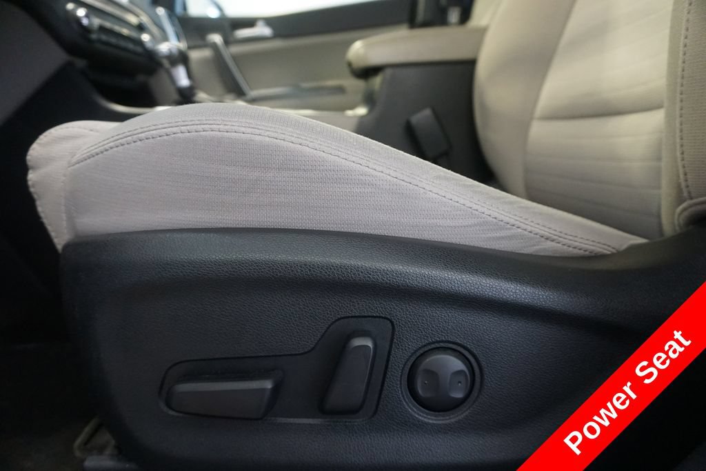 Used 2020 Kia Sportage LX w/ LX Popular Package AWD/4WD image 6