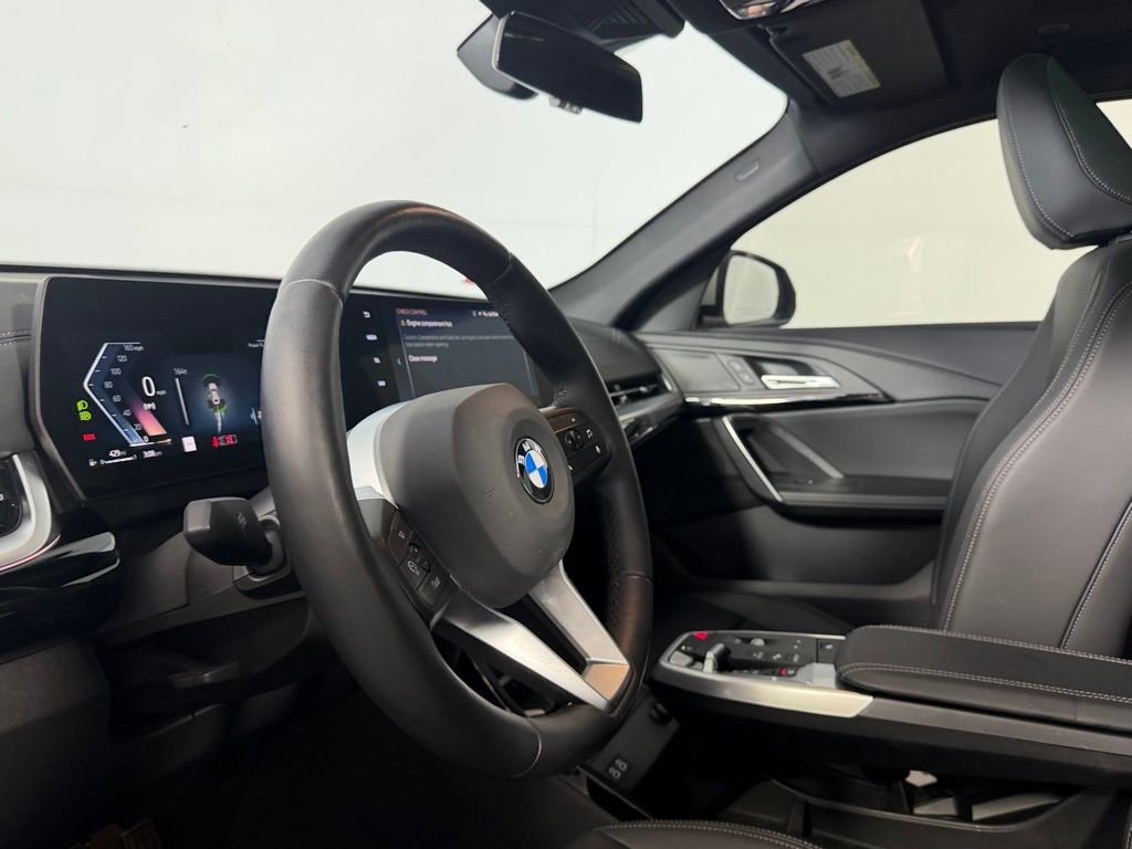 Used 2025 BMW X2 xDrive28i w/ Convenience Package image 23