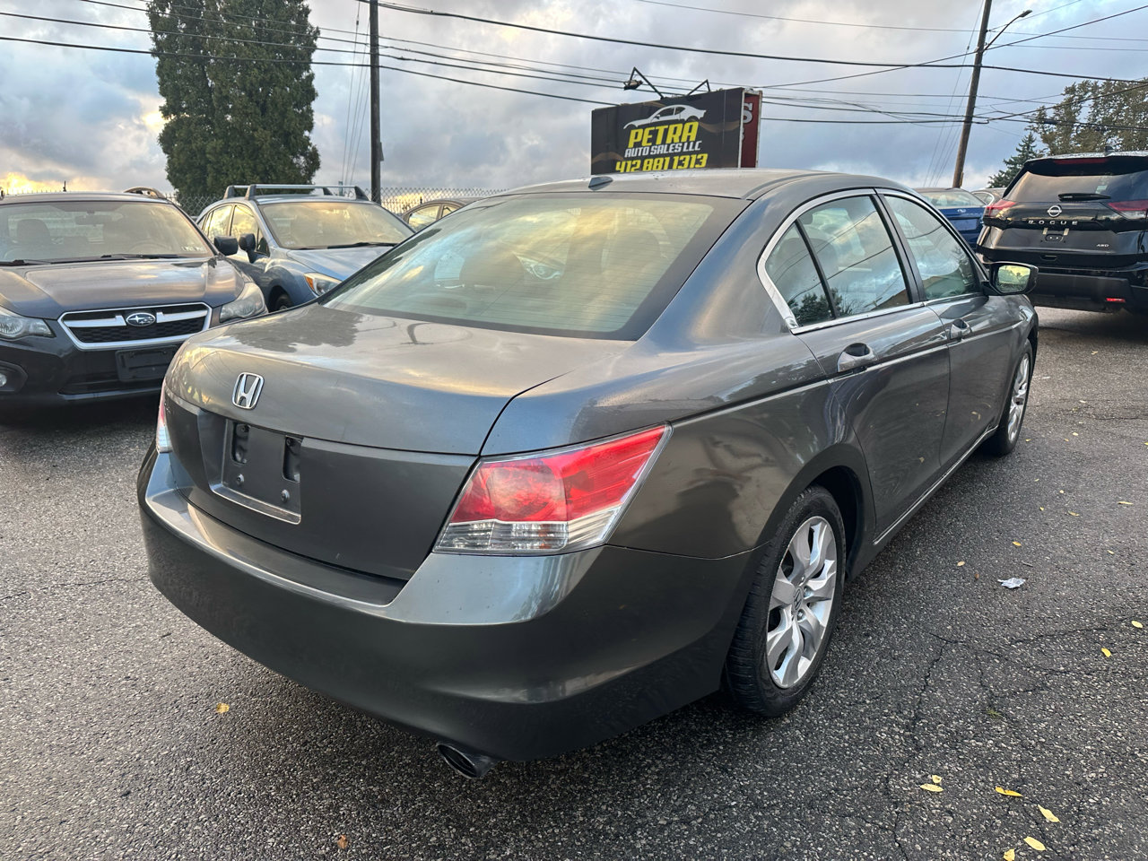Used 2010 Honda Accord EX-L image 7