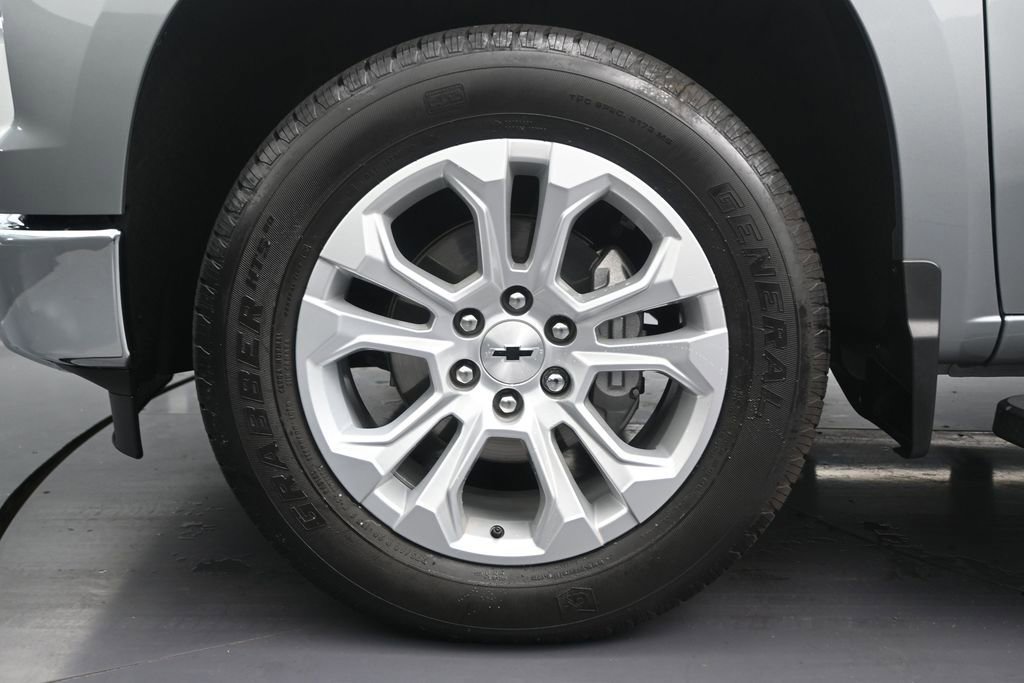 Used 2025 Chevrolet Silverado 1500 LTZ RWD image 10