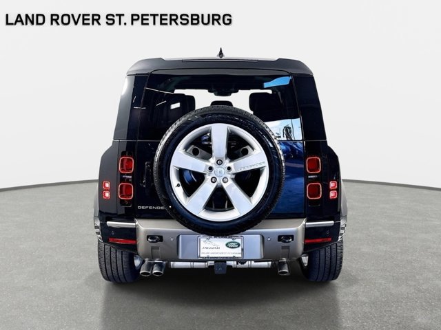 Certified 2025 Land Rover Defender 110 X-Dynamic SE AWD/4WD image 6