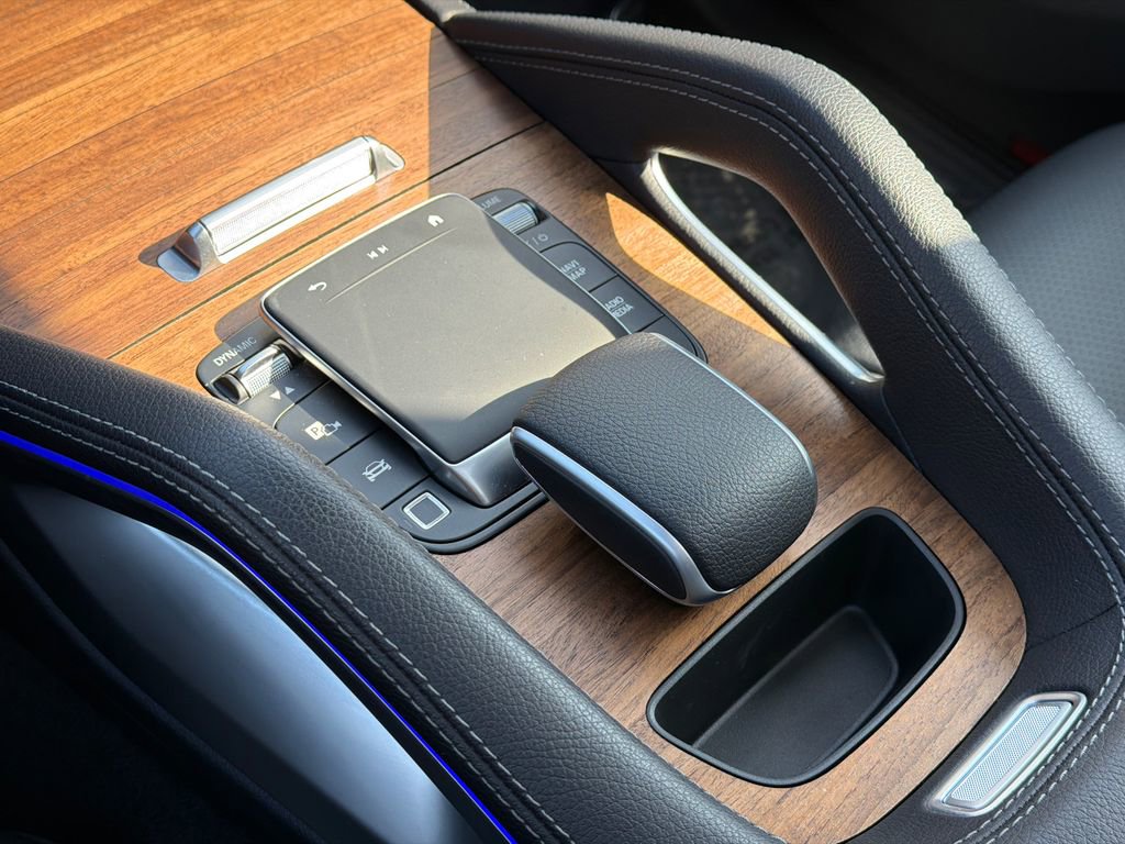 Used 2025 Mercedes-Benz GLE 350 4MATIC image 32