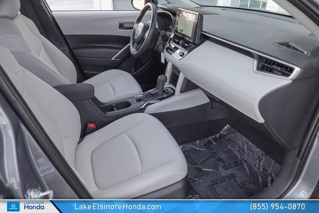 Used 2025 Toyota Corolla Cross L image 17