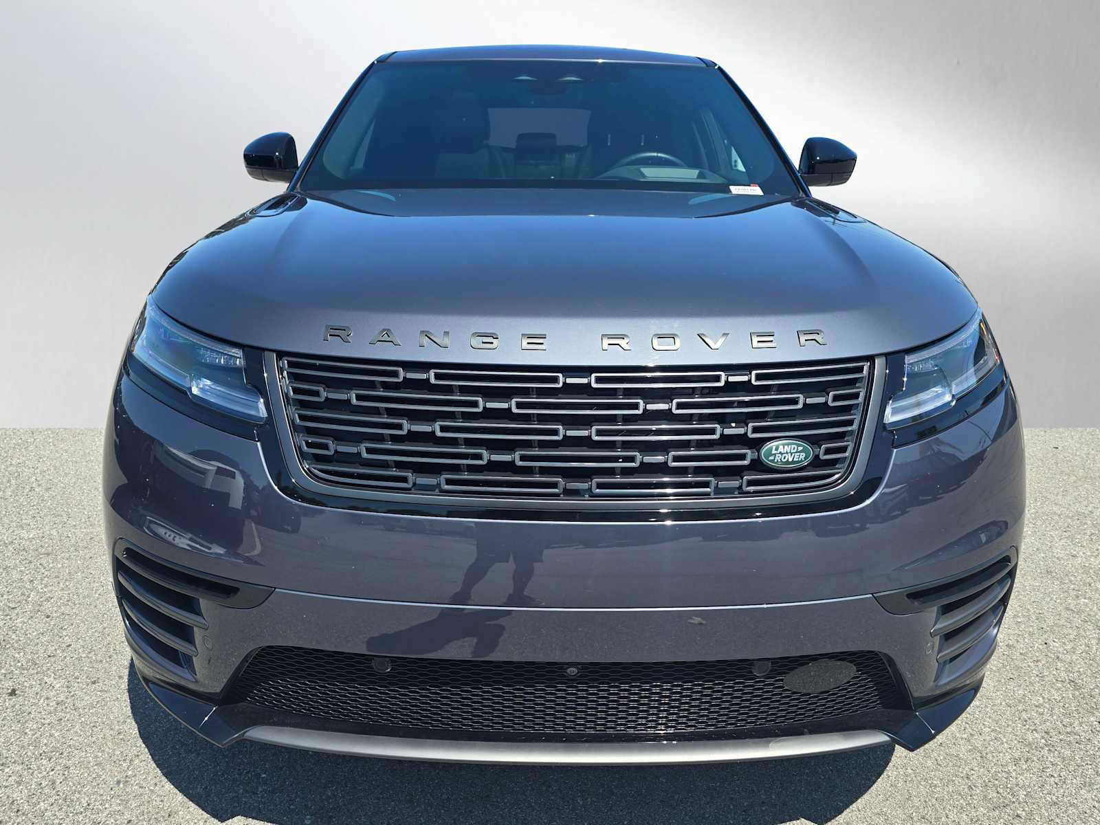 Used 2026 Land Rover Range Rover Velar Dynamic SE AWD/4WD image 8