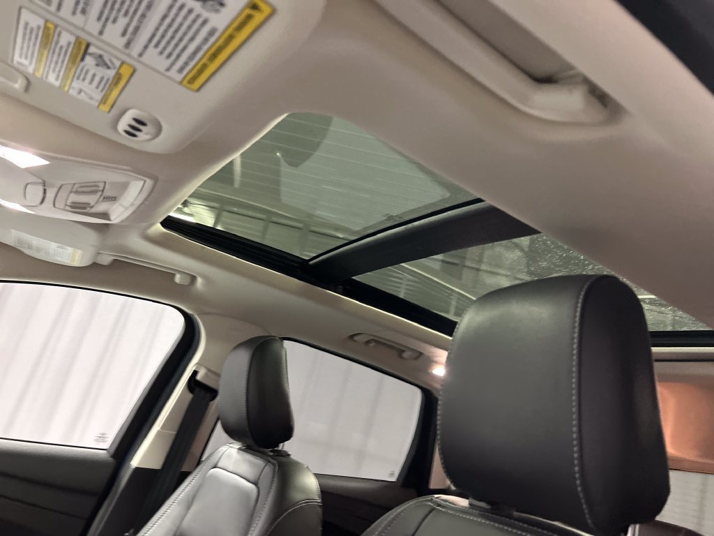 Used 2019 Ford Escape Titanium FWD image 21