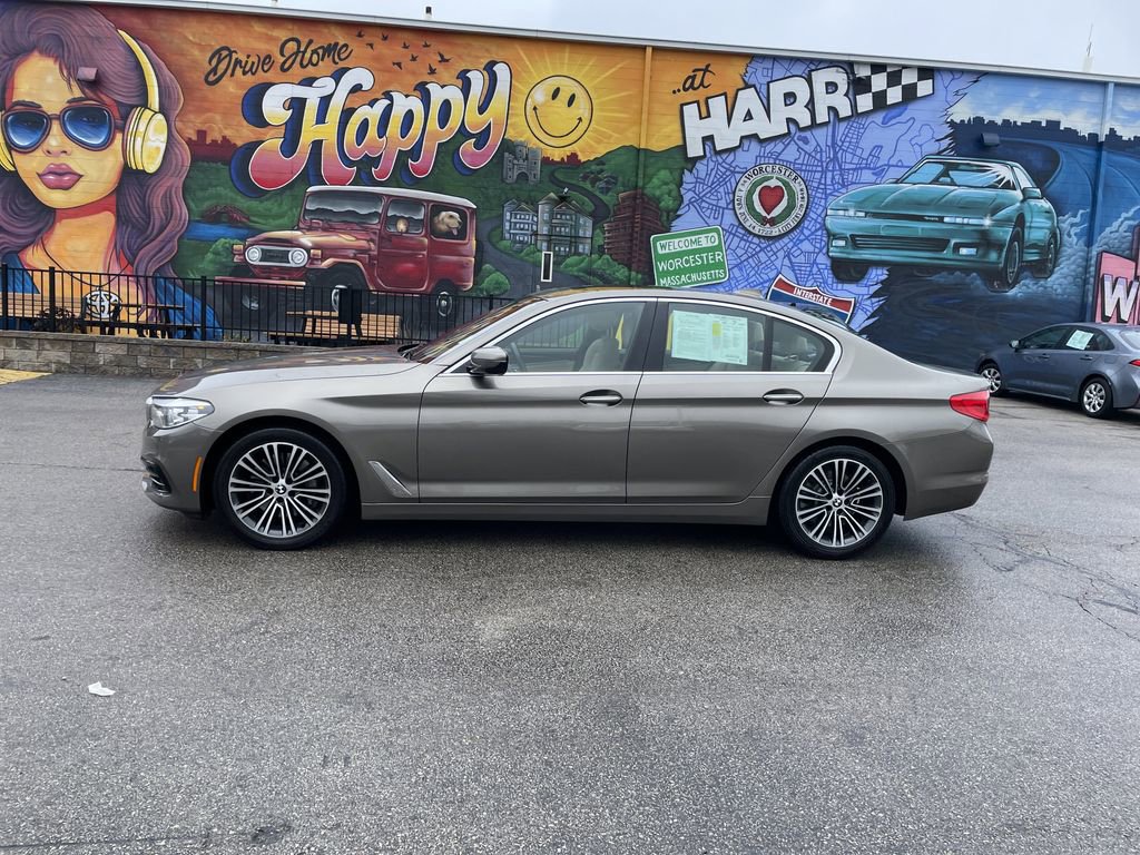 Used 2017 BMW 530i xDrive image 2