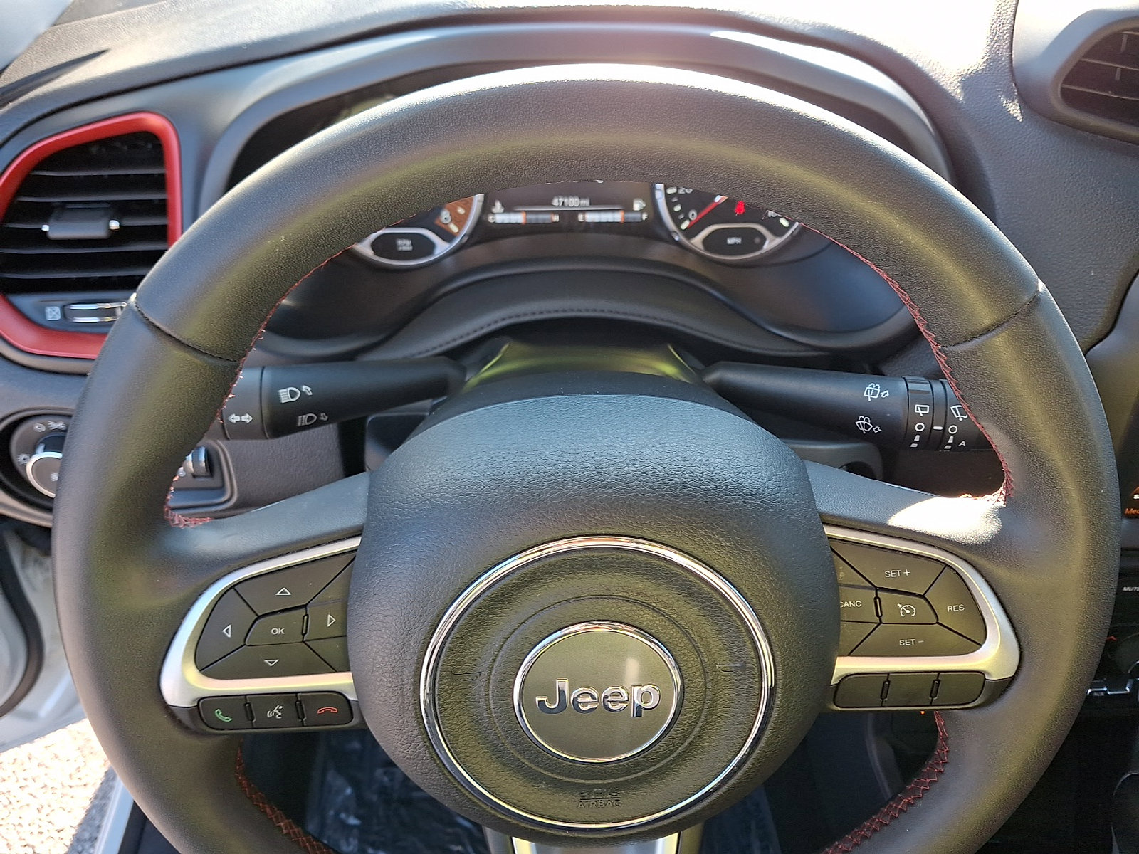 Used 2023 Jeep Renegade Trailhawk image 20