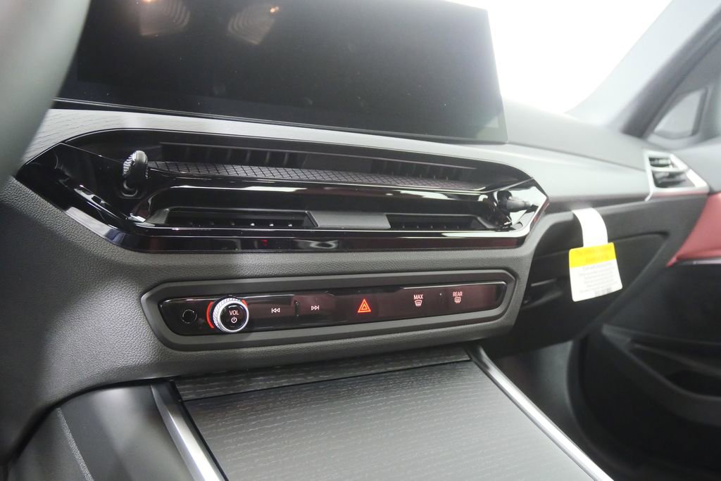 Used 2026 BMW 330i Sedan w/ M Sport Package RWD image 21
