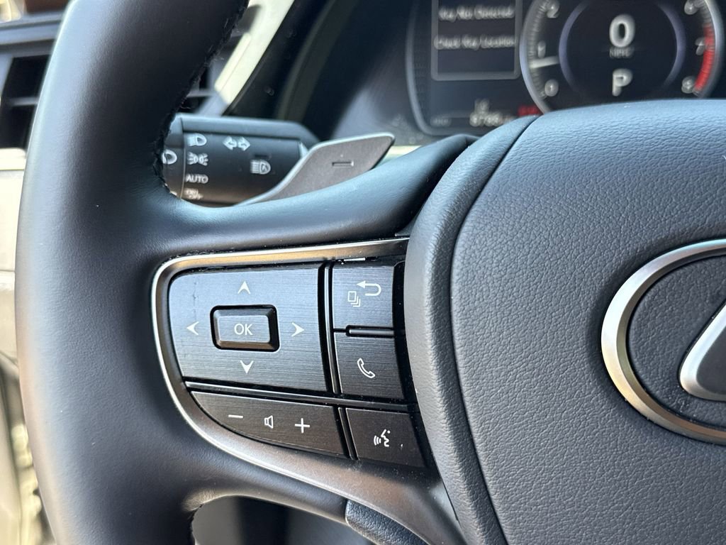 Used 2025 Lexus ES 350 w/ Premium Package image 26