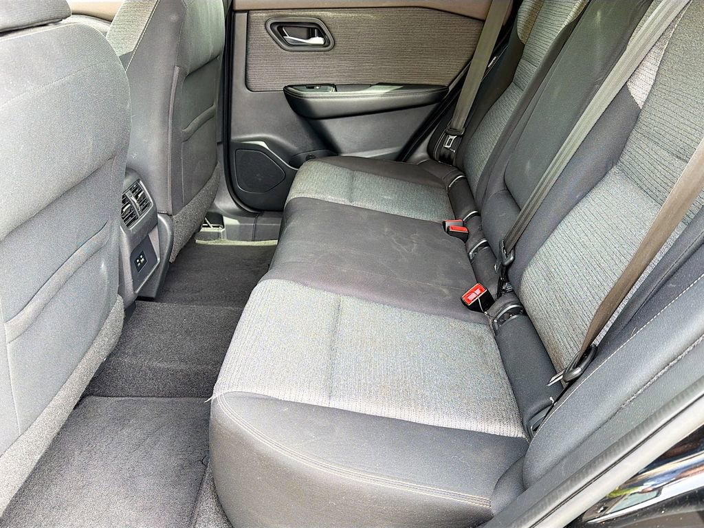 Used 2021 Nissan Rogue SV FWD image 26