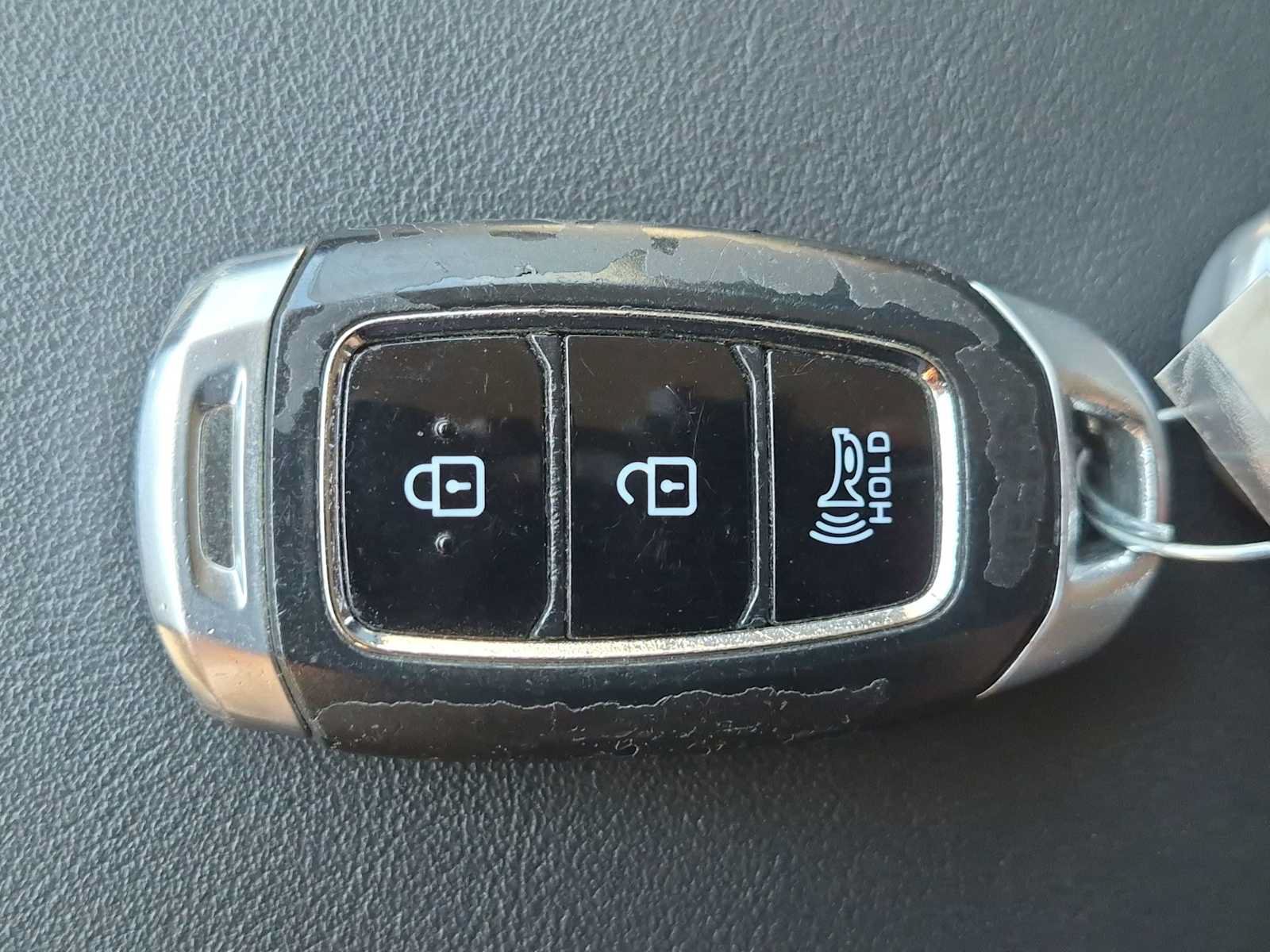 Used 2020 Hyundai Santa Fe SEL FWD image 33
