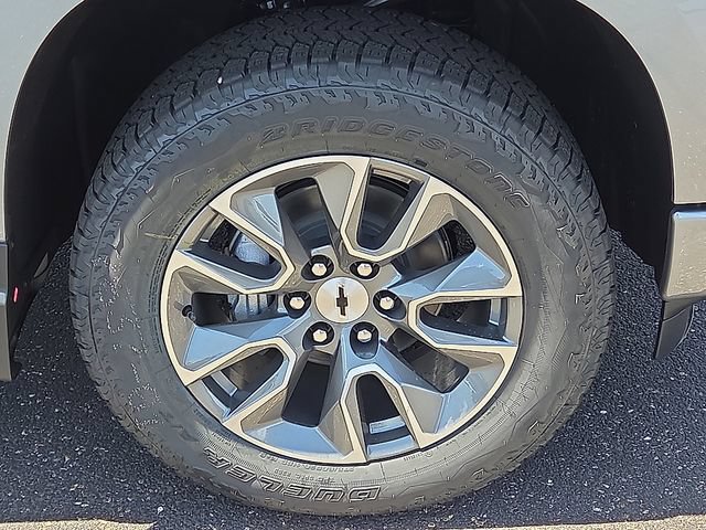 New 2026 Chevrolet Silverado 1500 RST w/ Z71 Off-Road Package AWD/4WD image 7
