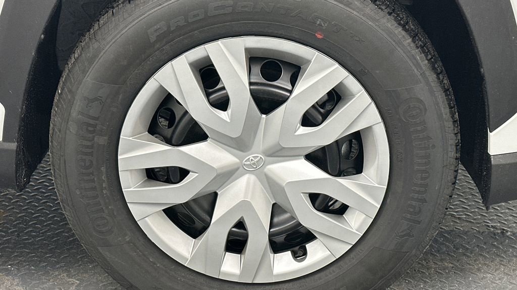 New 2026 Toyota Corolla Cross L image 17