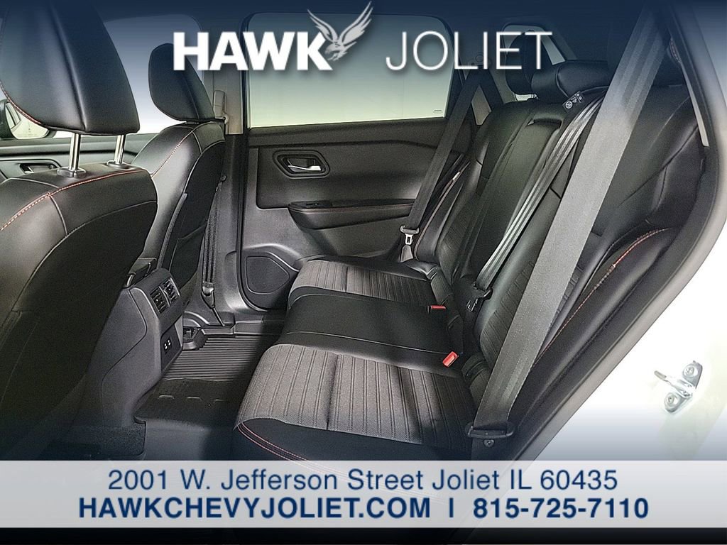 Used 2025 Nissan Rogue SV AWD/4WD image 12