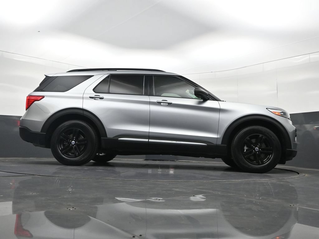 Used 2023 Ford Explorer XLT RWD image 36