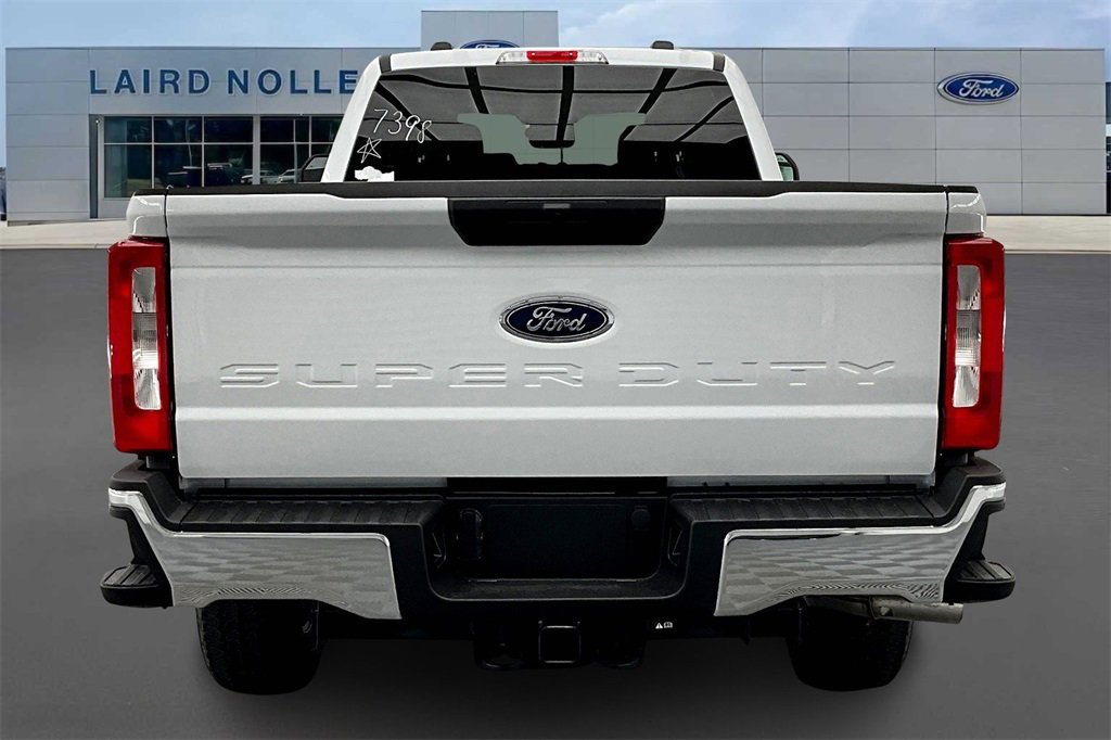 New 2026 Ford F350 XLT image 4