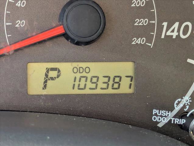 Used 2013 Toyota Corolla LE FWD image 9