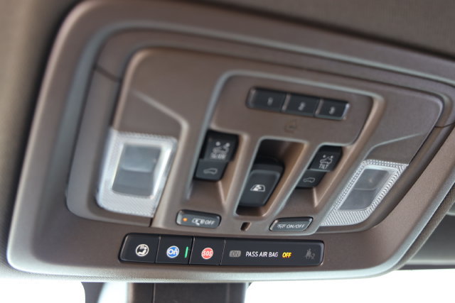 Used 2020 GMC Sierra 1500 SLT RWD image 26