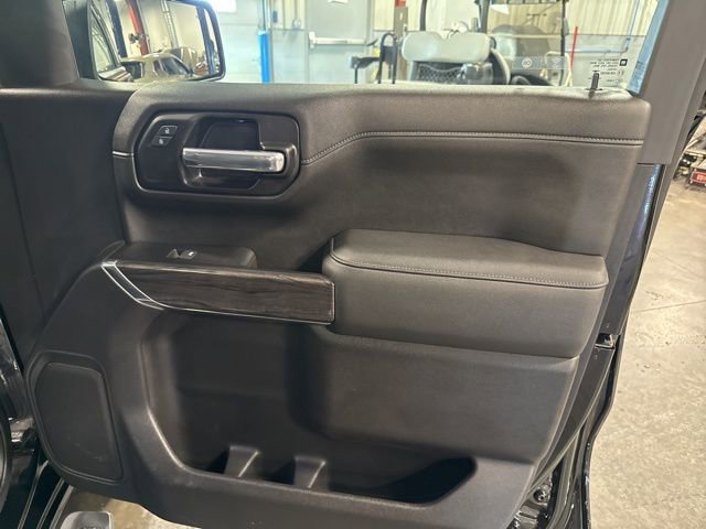 Used 2021 Chevrolet Silverado 1500 LTZ image 39