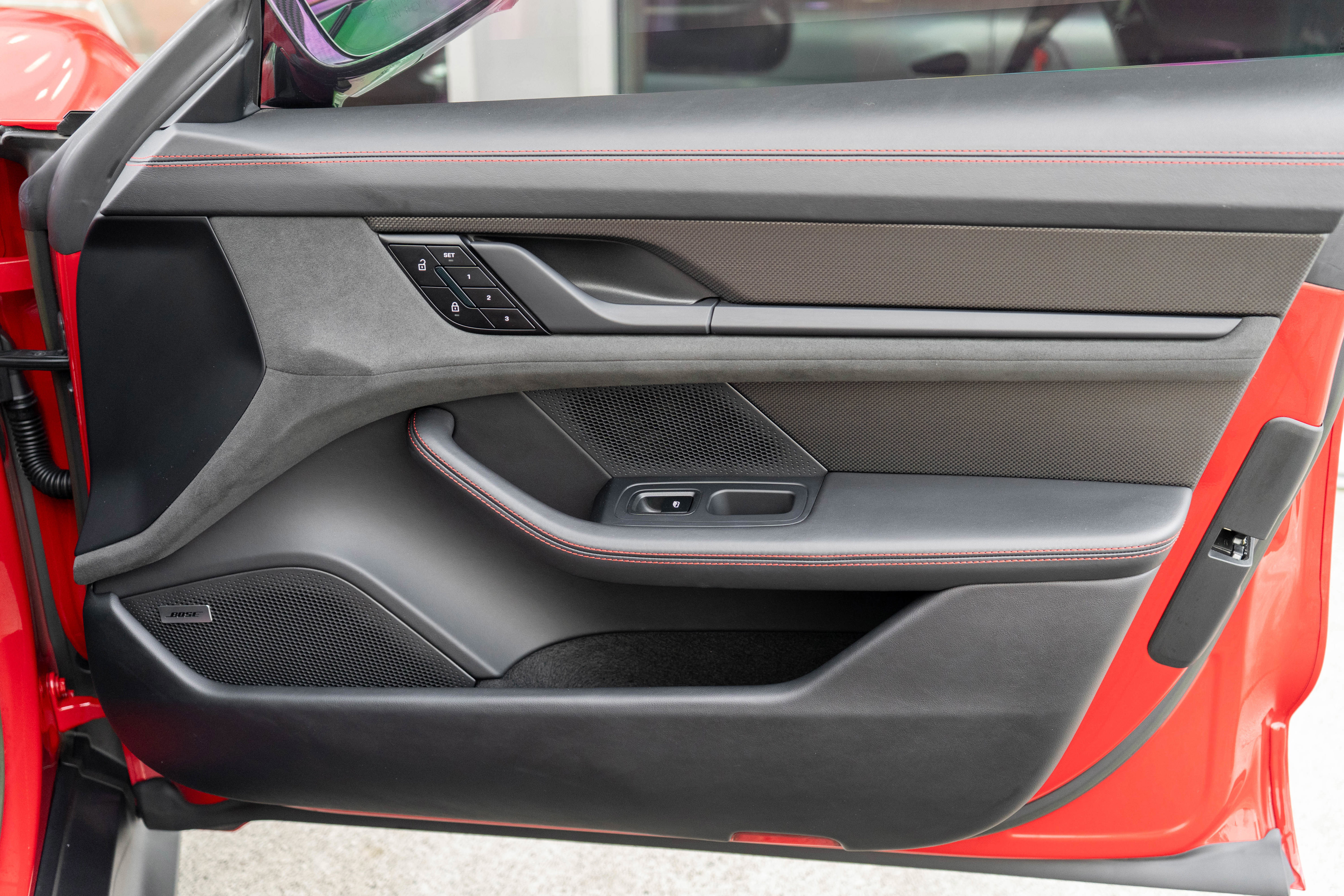 Used 2023 Porsche Taycan GTS image 36