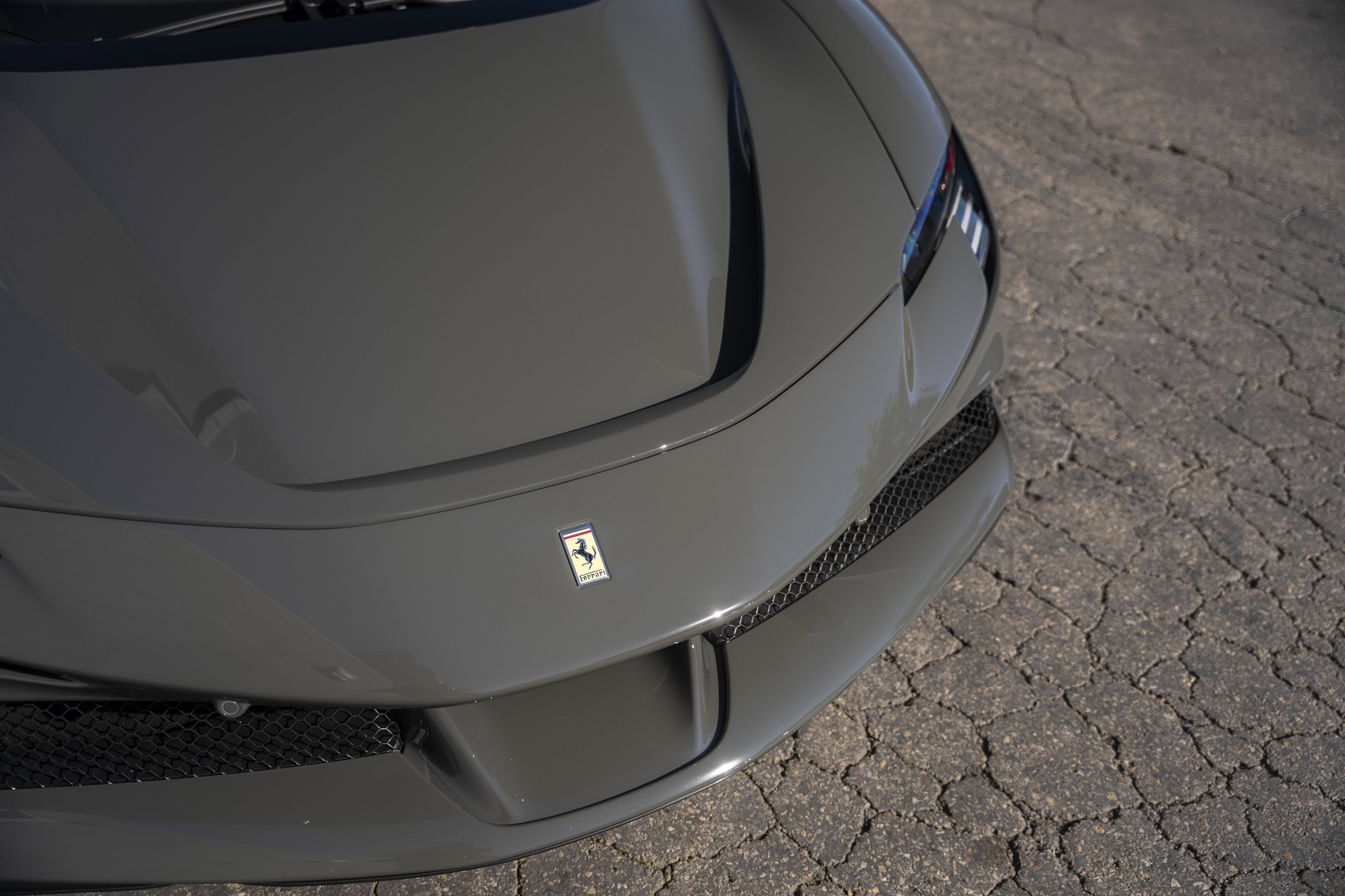 Used 2025 Ferrari SF90 Spider image 22