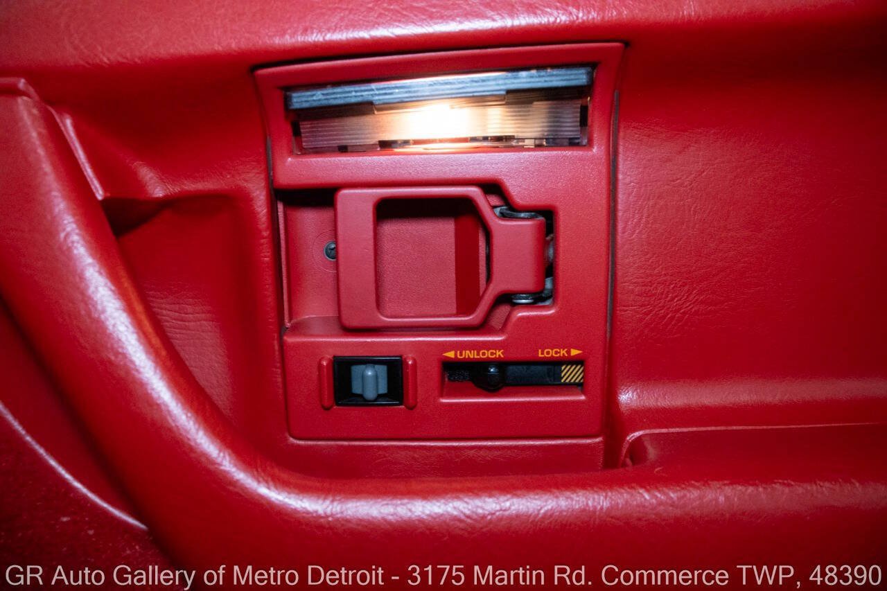 Used 1990 Chevrolet Corvette ZR-1 RWD image 38