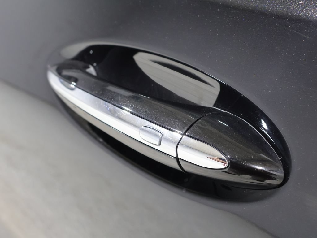 Used 2024 Buick Encore GX Preferred AWD/4WD image 9
